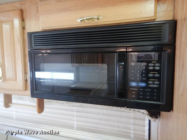 image for item KA9333 2002 Freightliner  RV