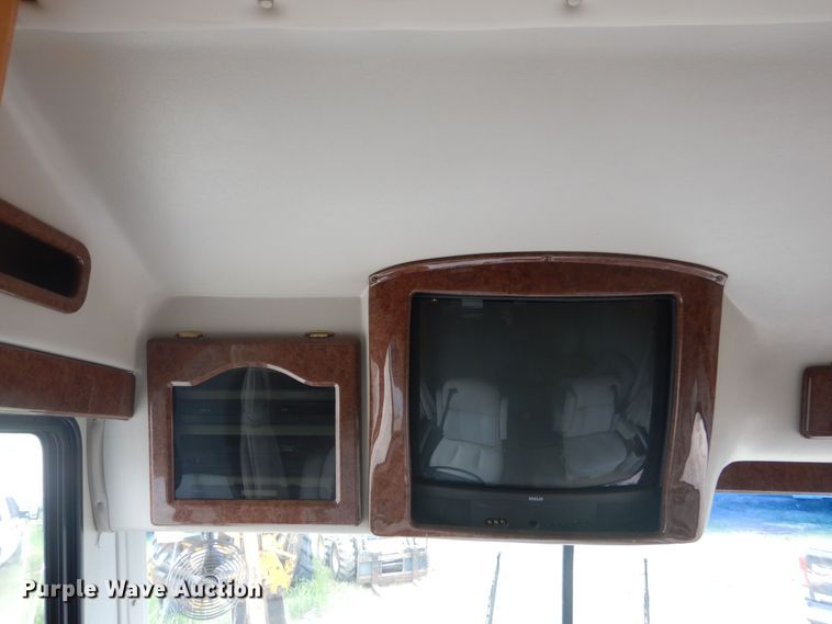 image for item KA9333 2002 Freightliner  RV