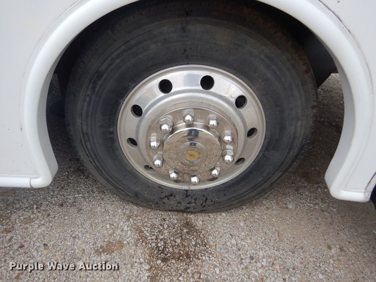 image for item KA9333 2002 Freightliner  RV