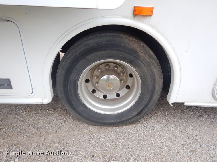 image for item KA9333 2002 Freightliner  RV