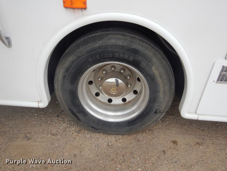 image for item KA9333 2002 Freightliner  RV