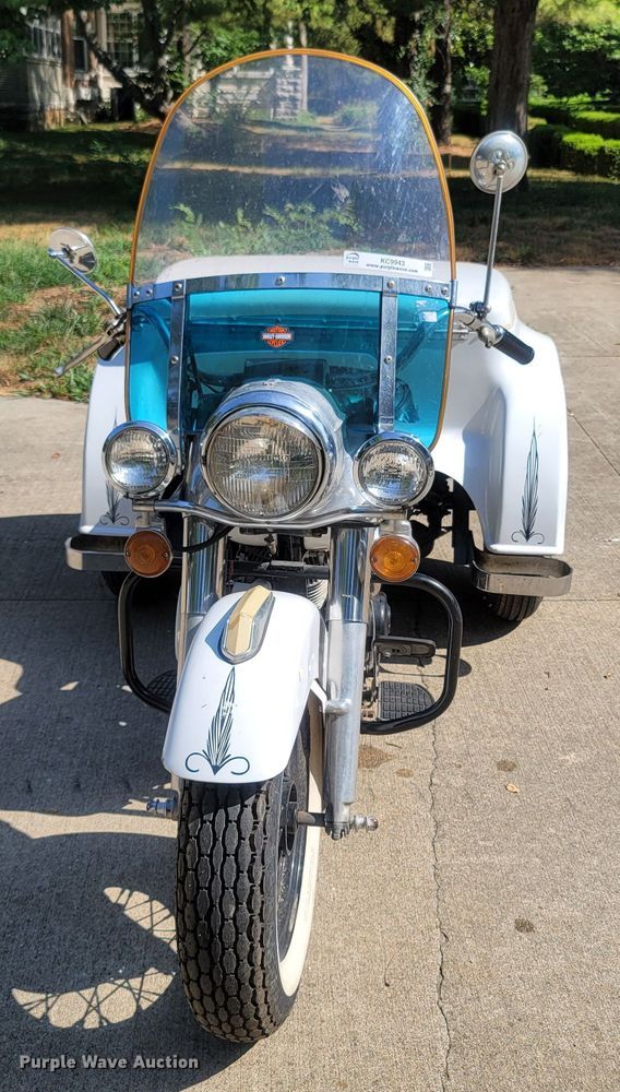 image for item KC9943 1971 Harley Davidson  motorcycle