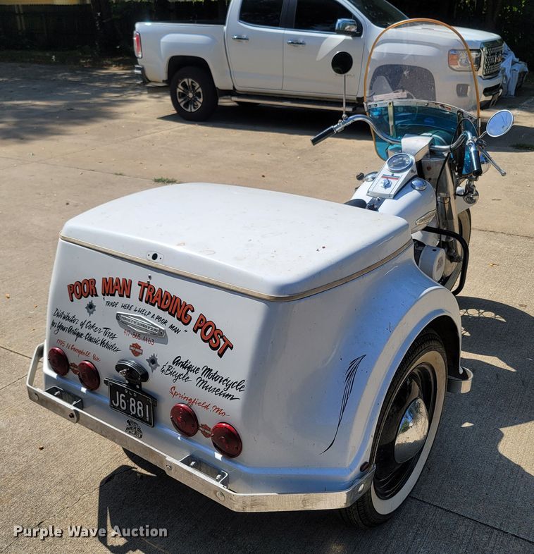 image for item KC9943 1971 Harley Davidson  motorcycle