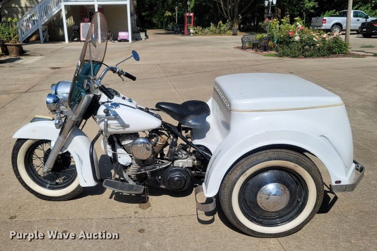 image for item KC9943 1971 Harley Davidson  motorcycle