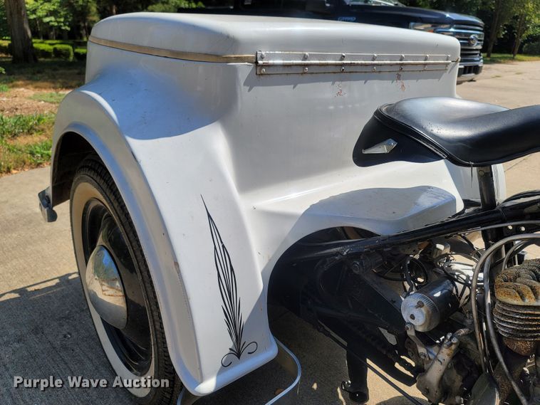 image for item KC9943 1971 Harley Davidson  motorcycle