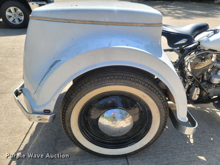 image for item KC9943 1971 Harley Davidson  motorcycle