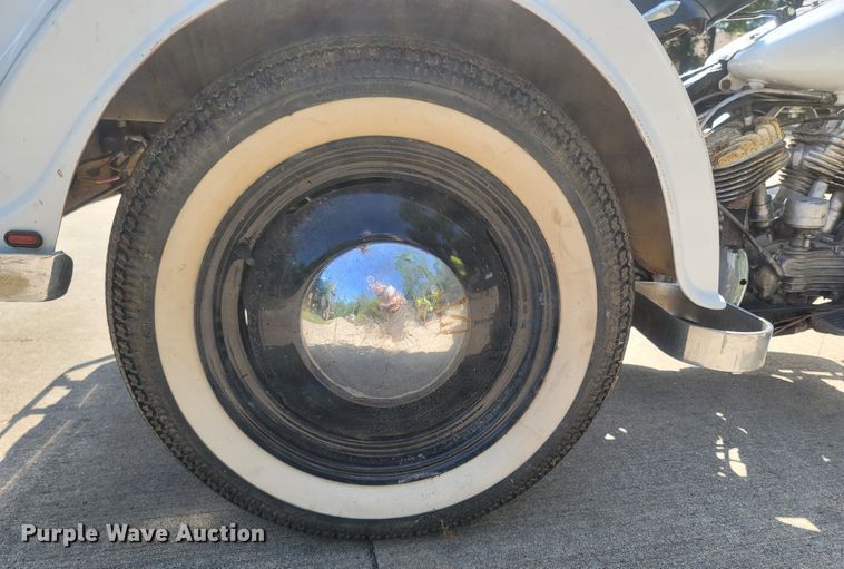 image for item KC9943 1971 Harley Davidson  motorcycle