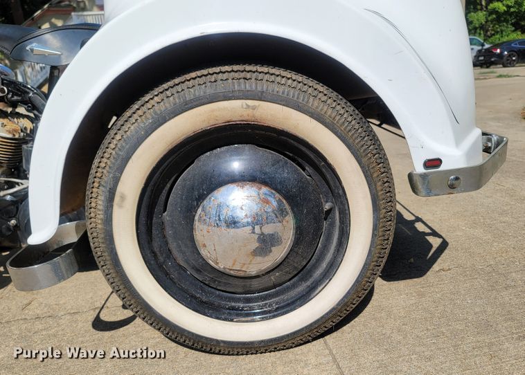 image for item KC9943 1971 Harley Davidson  motorcycle