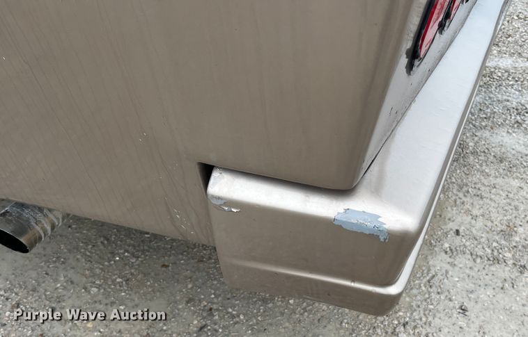 image for item KC9989 2001 Ford E450 Super Duty  party bus