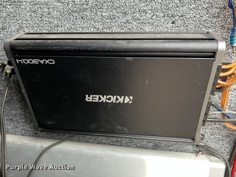 image for item KC9989 2001 Ford E450 Super Duty  party bus