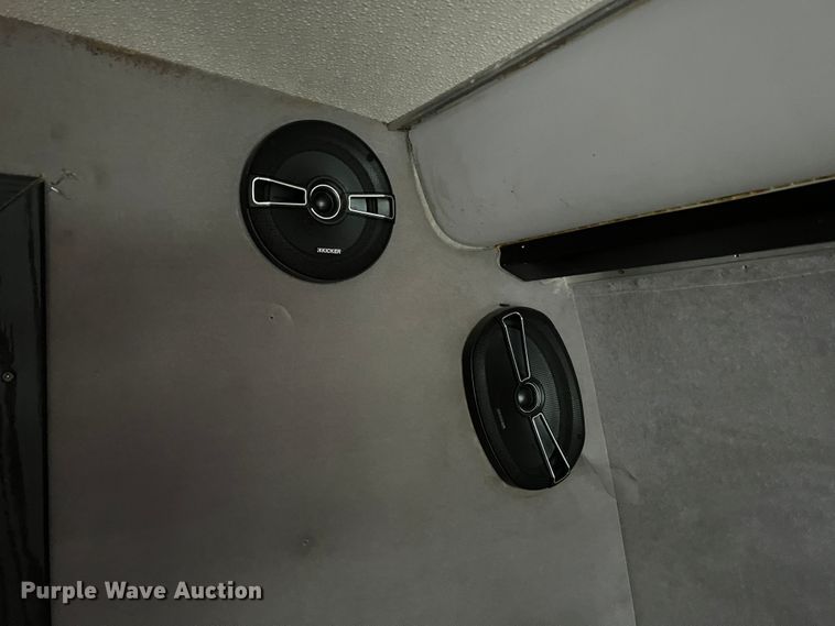 image for item KC9989 2001 Ford E450 Super Duty  party bus