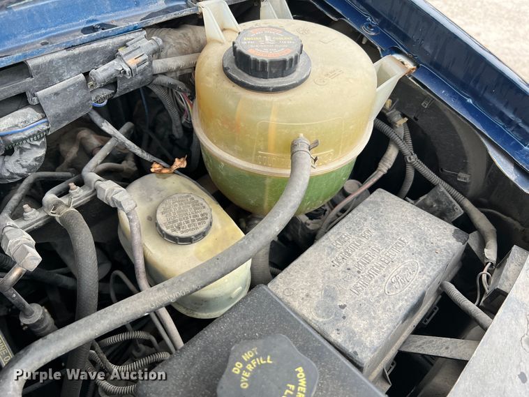 image for item KC9989 2001 Ford E450 Super Duty  party bus