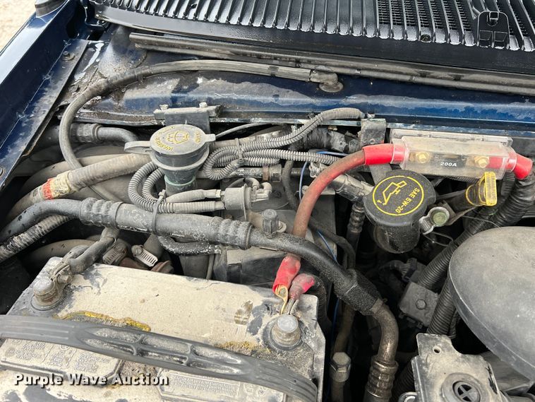 image for item KC9989 2001 Ford E450 Super Duty  party bus