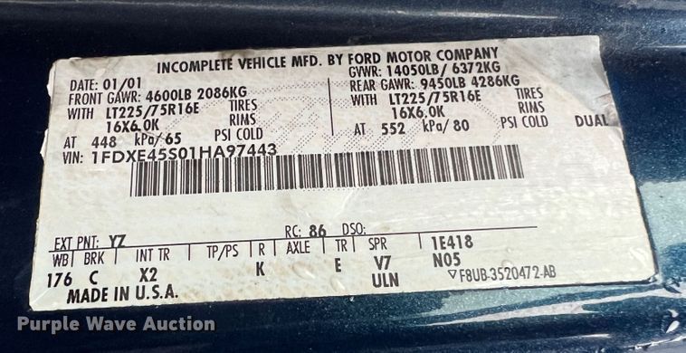 image for item KC9989 2001 Ford E450 Super Duty  party bus