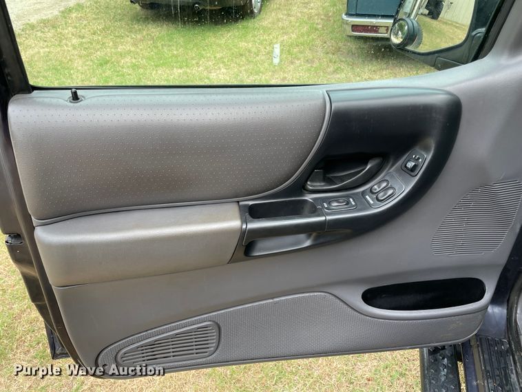 image for item KE9345 2000 Ford Ranger  SuperCab pickup truck