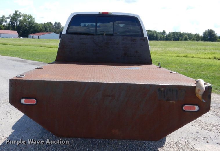 image for item KF9619 2006 Ford F350 Super Duty Lariat King Ranch  Crew Cab flatbed pickup truck