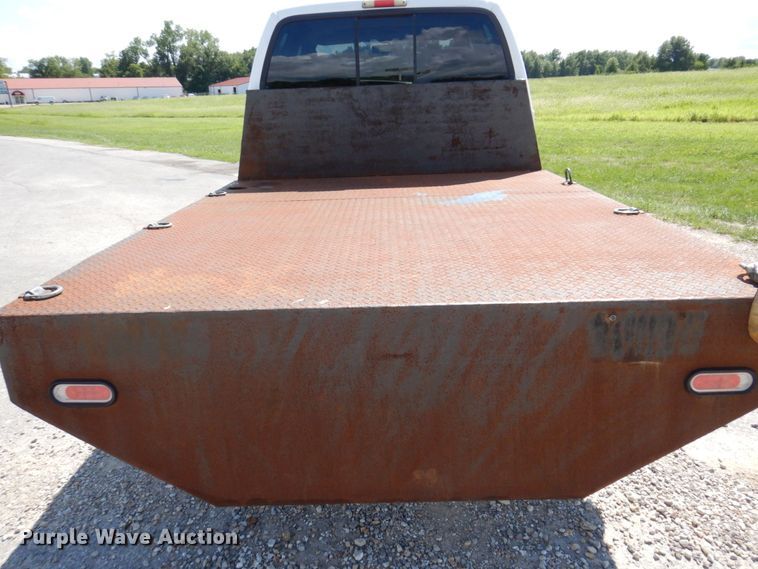 image for item KF9619 2006 Ford F350 Super Duty Lariat King Ranch  Crew Cab flatbed pickup truck