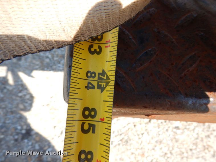 image for item KF9619 2006 Ford F350 Super Duty Lariat King Ranch  Crew Cab flatbed pickup truck