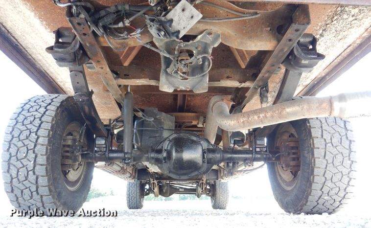 image for item KF9619 2006 Ford F350 Super Duty Lariat King Ranch  Crew Cab flatbed pickup truck