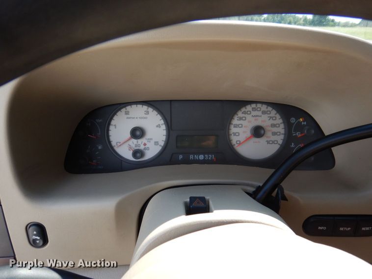 image for item KF9619 2006 Ford F350 Super Duty Lariat King Ranch  Crew Cab flatbed pickup truck