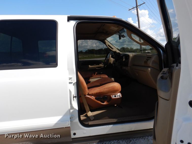 image for item KF9619 2006 Ford F350 Super Duty Lariat King Ranch  Crew Cab flatbed pickup truck