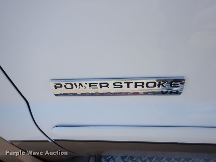 image for item KF9619 2006 Ford F350 Super Duty Lariat King Ranch  Crew Cab flatbed pickup truck