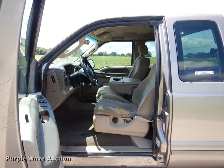 image for item KF9623 2003 Ford F250 Super Duty XLT  SuperCab pickup truck