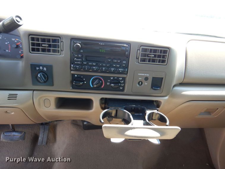 image for item KF9623 2003 Ford F250 Super Duty XLT  SuperCab pickup truck