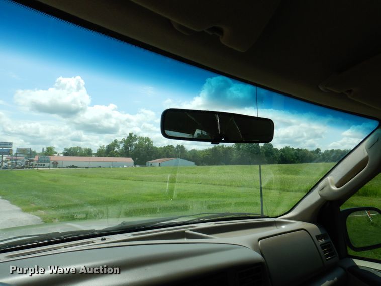 image for item KF9623 2003 Ford F250 Super Duty XLT  SuperCab pickup truck