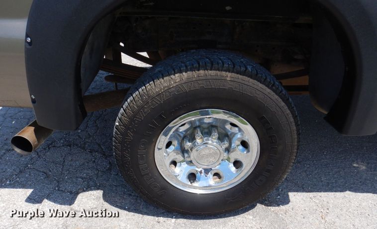 image for item KF9623 2003 Ford F250 Super Duty XLT  SuperCab pickup truck