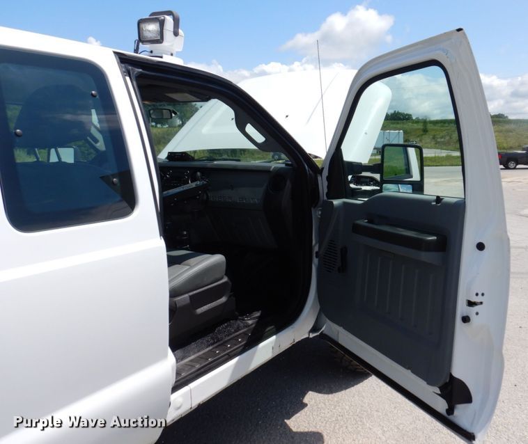 image for item KF9625 2012 Ford F250 Super Duty XL  SuperCab pickup truck