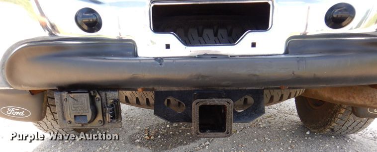 image for item KF9630 2003 Ford F250 Super Duty Lariat  Crew Cab pickup truck