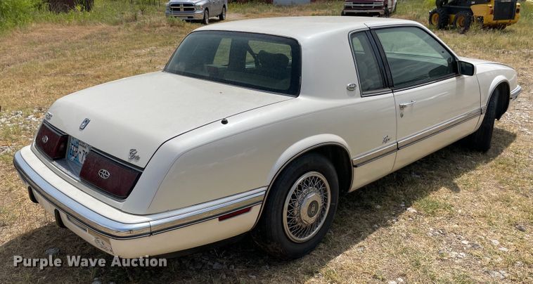 image for item KJ9703 1992 Buick Riviera