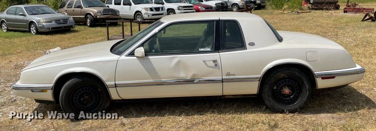 image for item KJ9703 1992 Buick Riviera