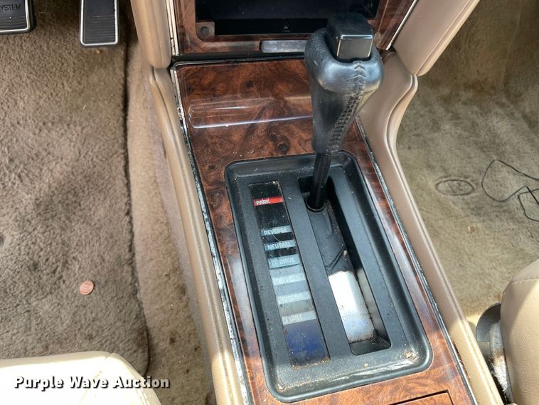 image for item KJ9703 1992 Buick Riviera