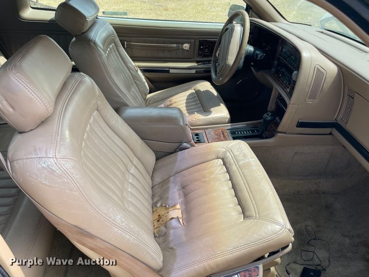 image for item KJ9703 1992 Buick Riviera