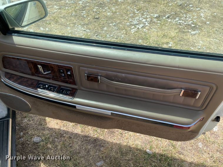 image for item KJ9703 1992 Buick Riviera