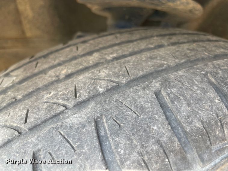 image for item KJ9703 1992 Buick Riviera