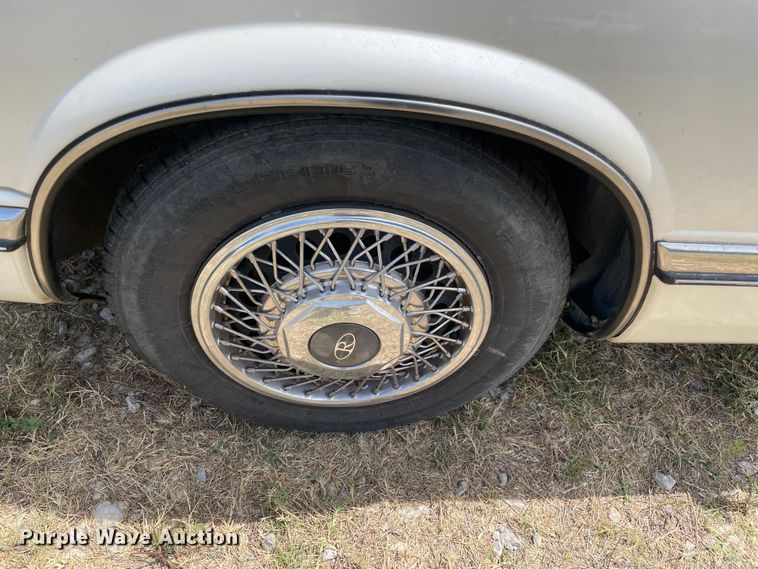 image for item KJ9703 1992 Buick Riviera
