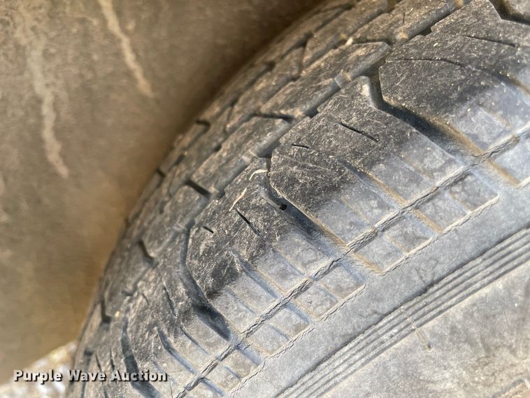 image for item KJ9703 1992 Buick Riviera