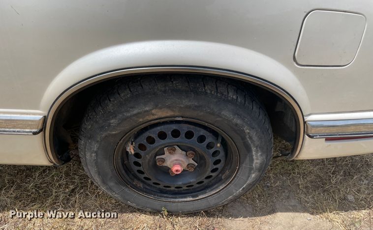 image for item KJ9703 1992 Buick Riviera