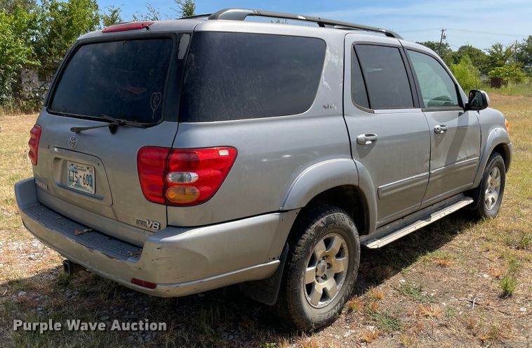 image for item KJ9706 2002 Toyota Sequoia  SUV