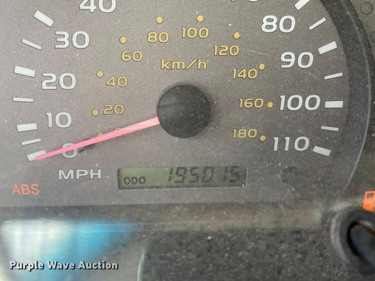 image for item KJ9706 2002 Toyota Sequoia  SUV