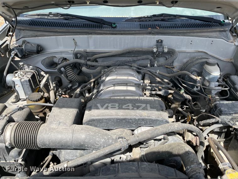 image for item KJ9706 2002 Toyota Sequoia  SUV