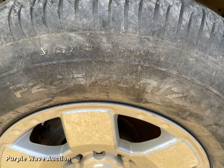 image for item KJ9706 2002 Toyota Sequoia  SUV