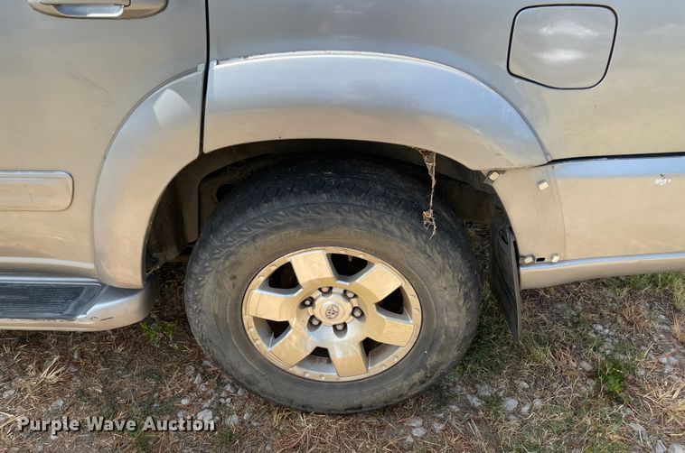 image for item KJ9706 2002 Toyota Sequoia  SUV