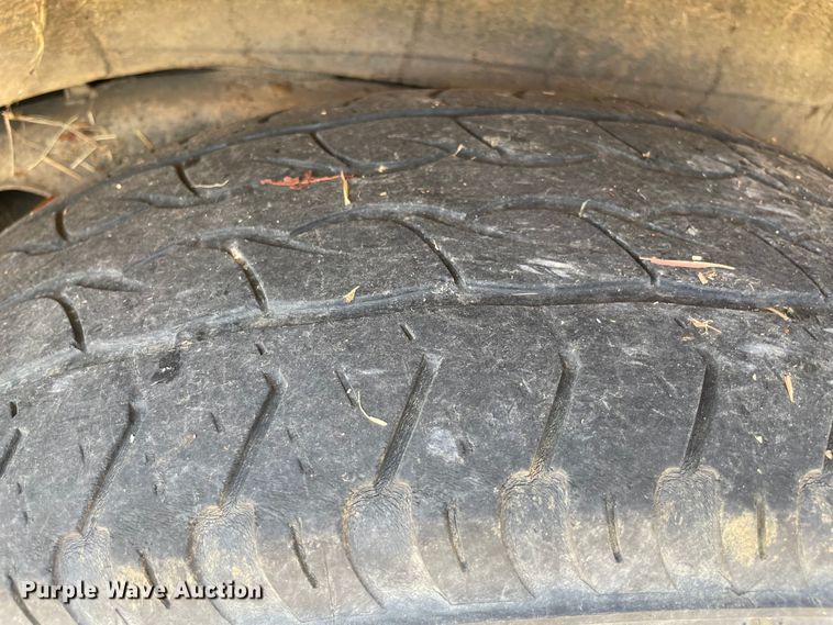 image for item KJ9706 2002 Toyota Sequoia  SUV