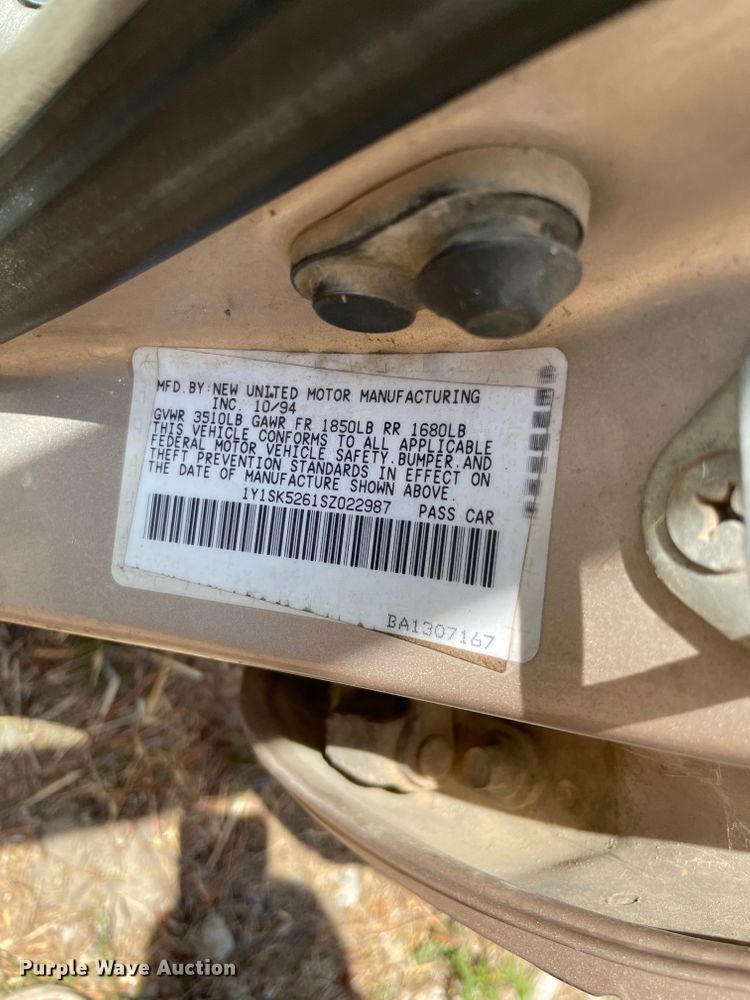 image for item KJ9707 1995 Geo Prizm