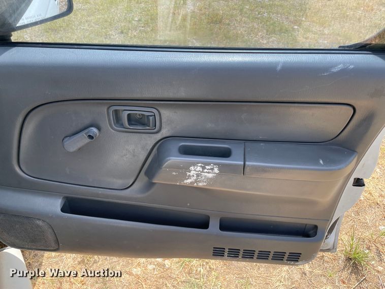 image for item KJ9708 2002 Nissan Xterra  SUV