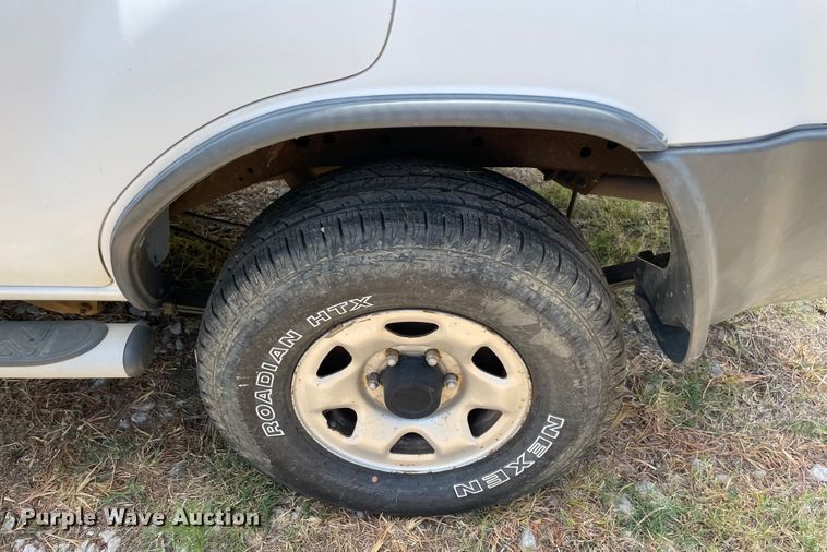 image for item KJ9708 2002 Nissan Xterra  SUV